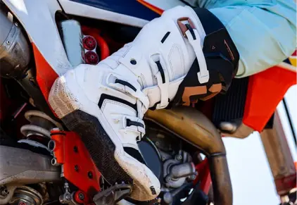 motorbike-boots-244192-1722504176